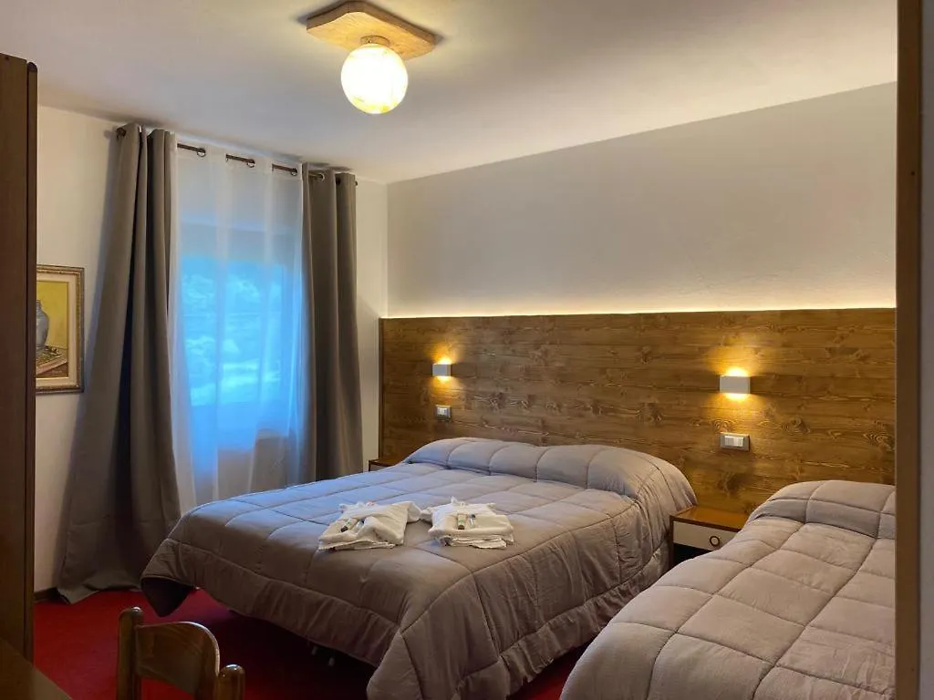 Albergo Quai Monno 2*,